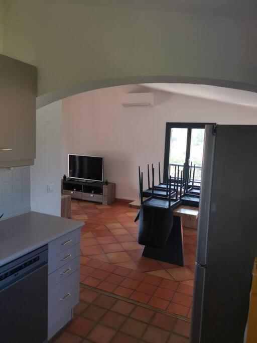 Haut De Villa Renovee En 2023 Saint-Maime Экстерьер фото